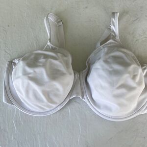 Playtex BRA, SLEEK, UNDERWIRE, ADJ. STRAPS, 4 HOOK & EYE CLOSURE, WHITE, 42DDD